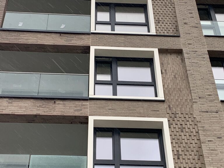Hamburg Fensterlaibungen Fensterrahmen Beton Betonkosmetik Sichtbeton Betonretusche